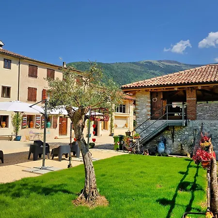 招待所 Le Perine 6 3*