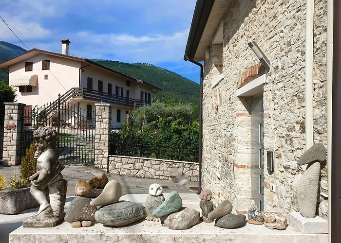 Le Perine 6 Pensión