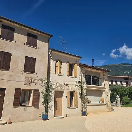 Pensjonat Le Perine 6 3*